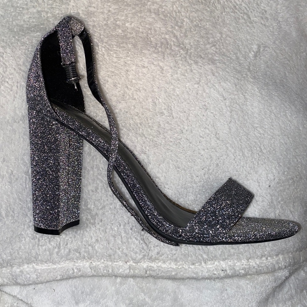 Silver sparkle heels!
